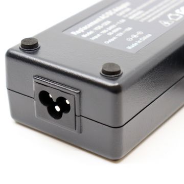 Sursa alimentare YDS 12V 8A cu fir carcasa plastic  96W mufa 5.5*2.5 mm