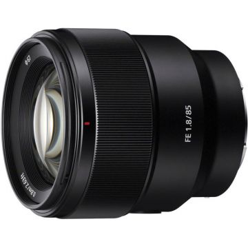 Sony Obiectiv Aparat Foto FE 85mm f/1.8 (Sony E) Sony Obiectiv Aparat Foto FE 85mm f/1.8 (Sony E)